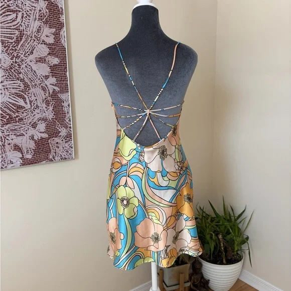 ZARA floral satin mini dress – Size Small - Picture 3 of 5